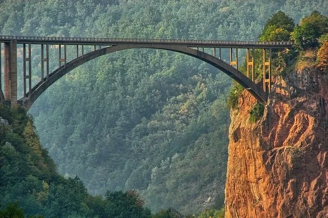 deep montenegro tara river crna gora kanjon canyon rijeke tare Planinska i morska zemljo moja crnogorska!